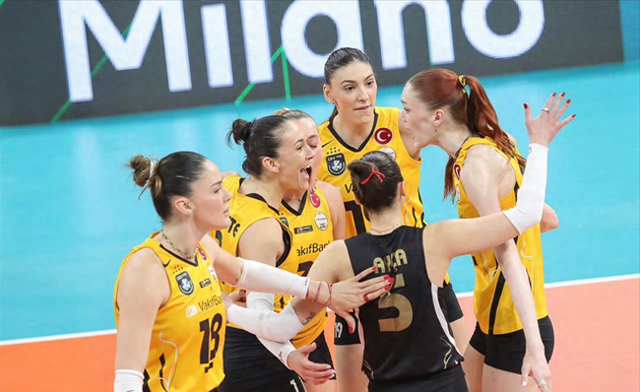 世界杯体育场-马尔科娃追平得分纪录！瓦基弗13连胜占晋级先机，艾格努38分|瓦基弗银行|卡绍特|博斯科维奇|比赛|女排欧冠_新浪体育_新浪新闻